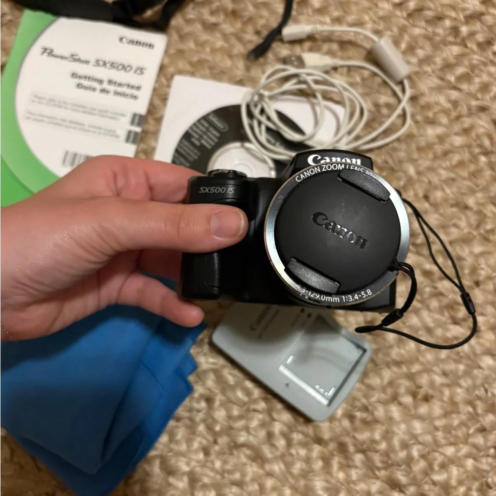 Canon Powershot Sx500 IS Point and shoot digital camera